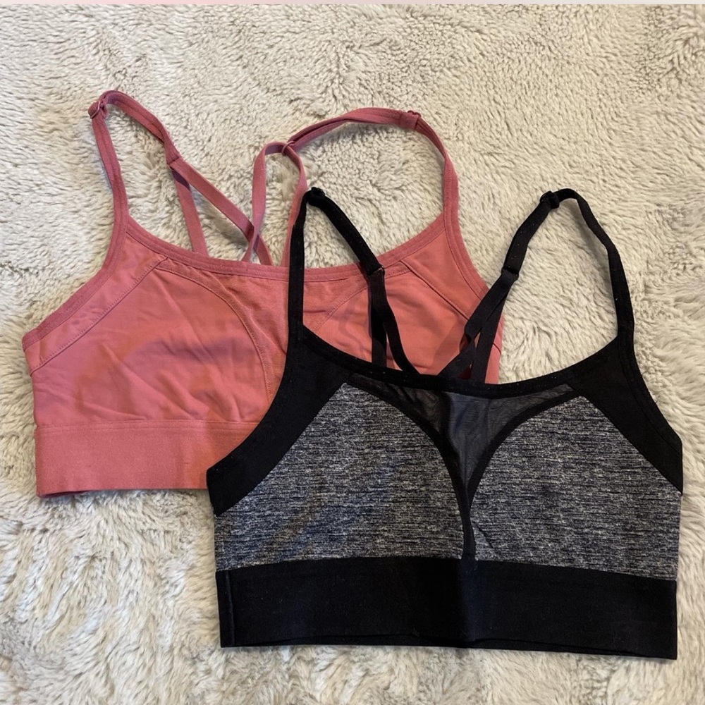 VS PINK Low-Impact Sports Bra